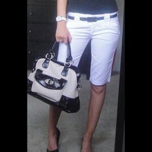 The Limited Drew Fit Off White Walking Shorts Size 10